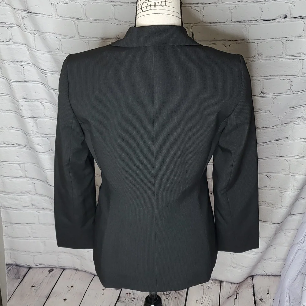 Tahari Black Pinstriped Blazer Size 4